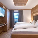 Gaeste-appartementhaus - Urlaubsresort Hafele Lägenhet Sankt Jakob in Defereggen